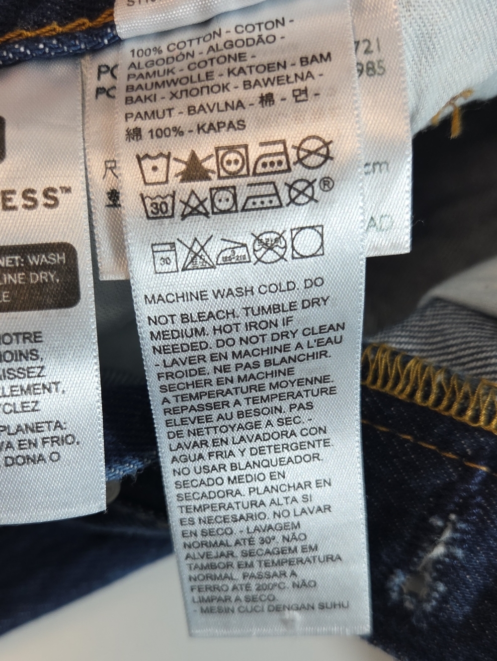 Classic Dark Blue 501 Levis Men's Jeans - Picture 9 of 10